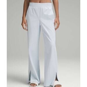 Lululemon Swift Mid-Rise Wide-Leg Pant Size Large Women’s Light Blue